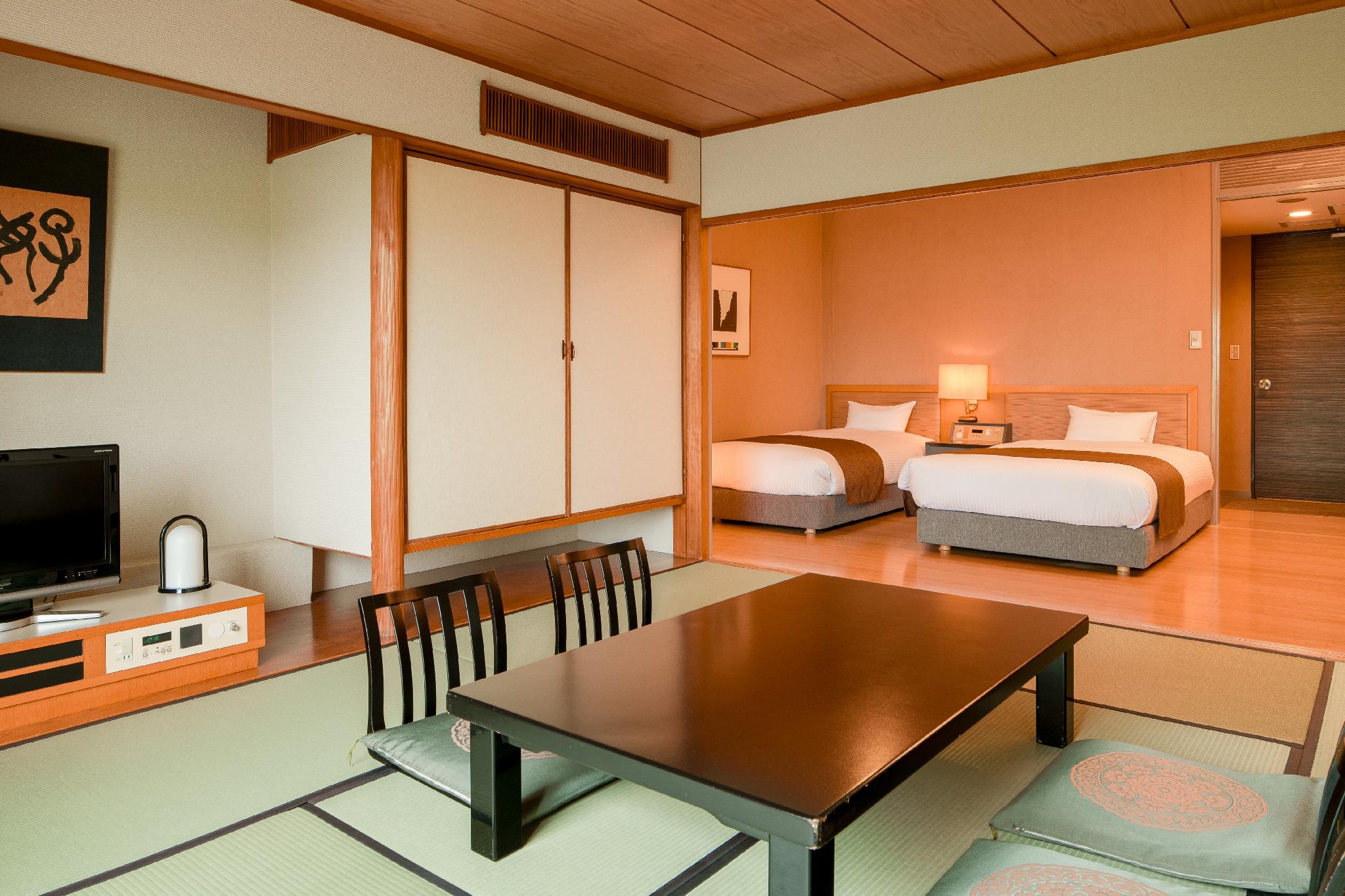 Japanese Western, Twin Beds, Tatami, East Wing