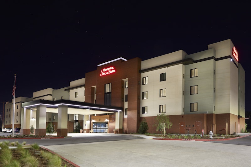 Hampton Inn and Suites Sacramento At Csus 2/51