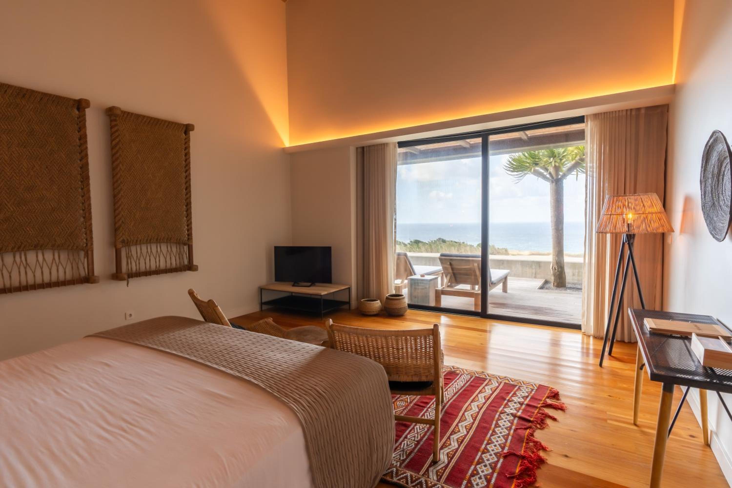 Deluxe, Double Bed, Sea View