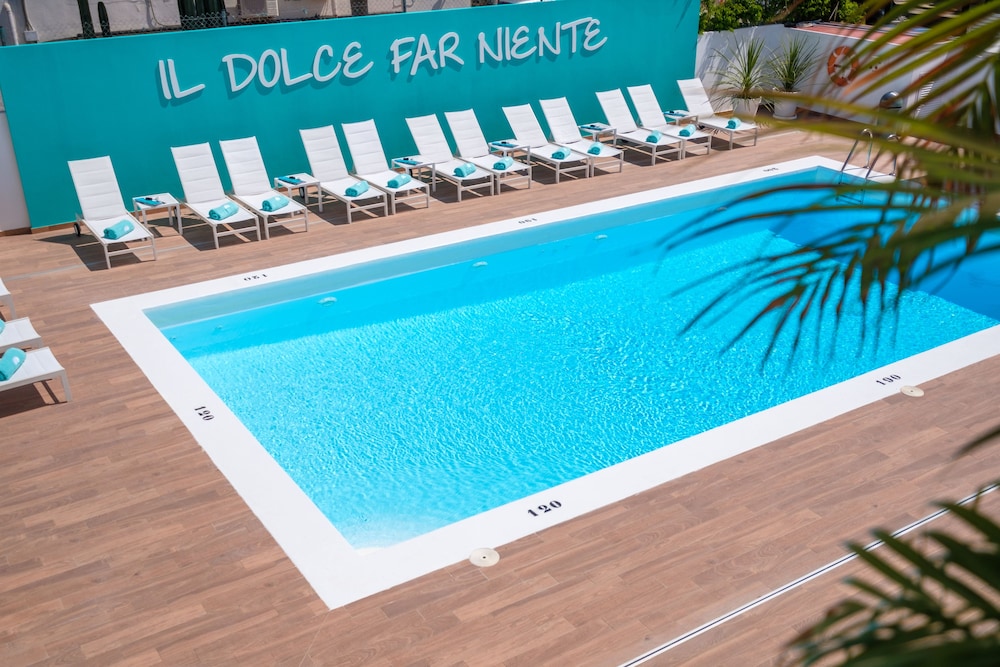 Plaza Santa Ponsa Boutique - Adults Only 67/73