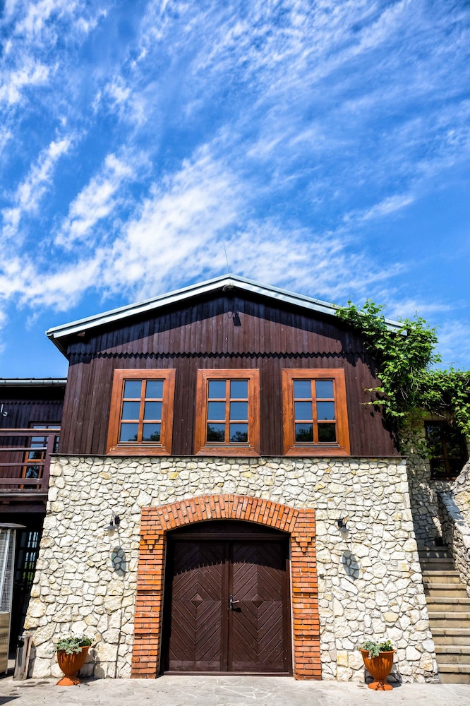 Tomaszowice Manor Estate 2/64