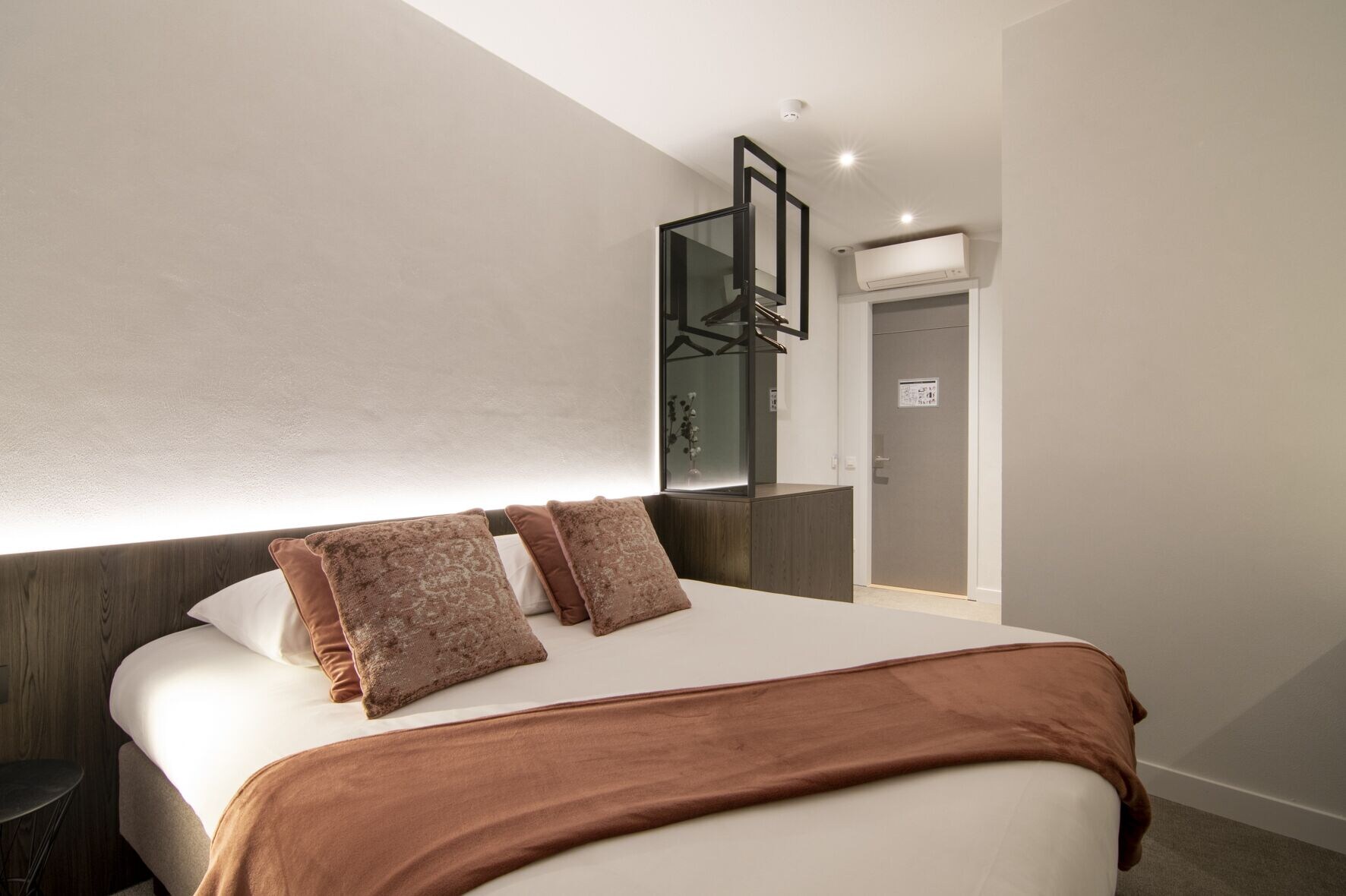 rooms