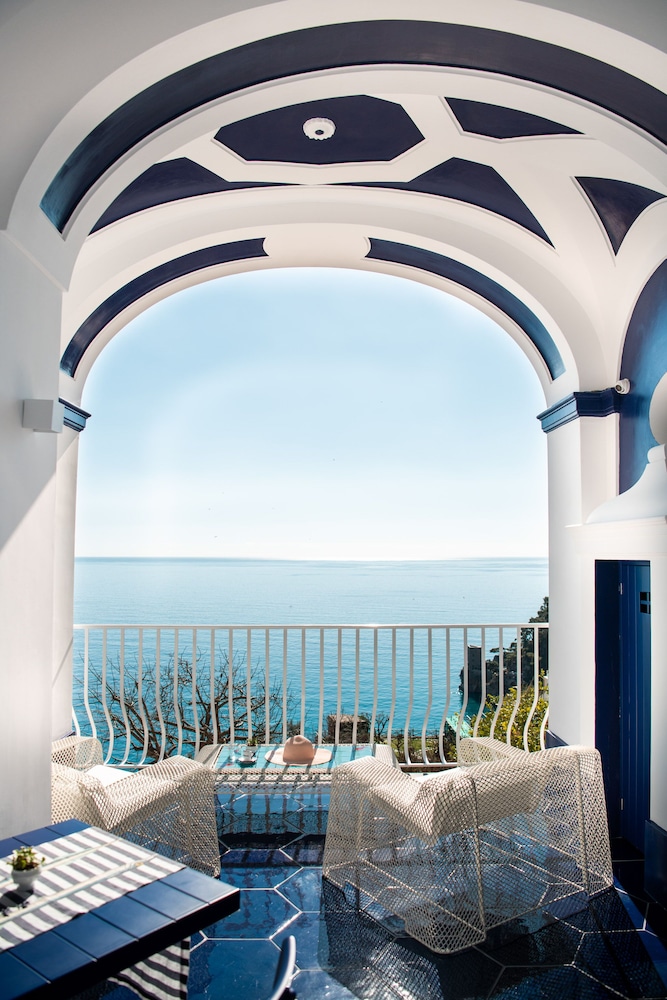 Imperati Suites 9/33