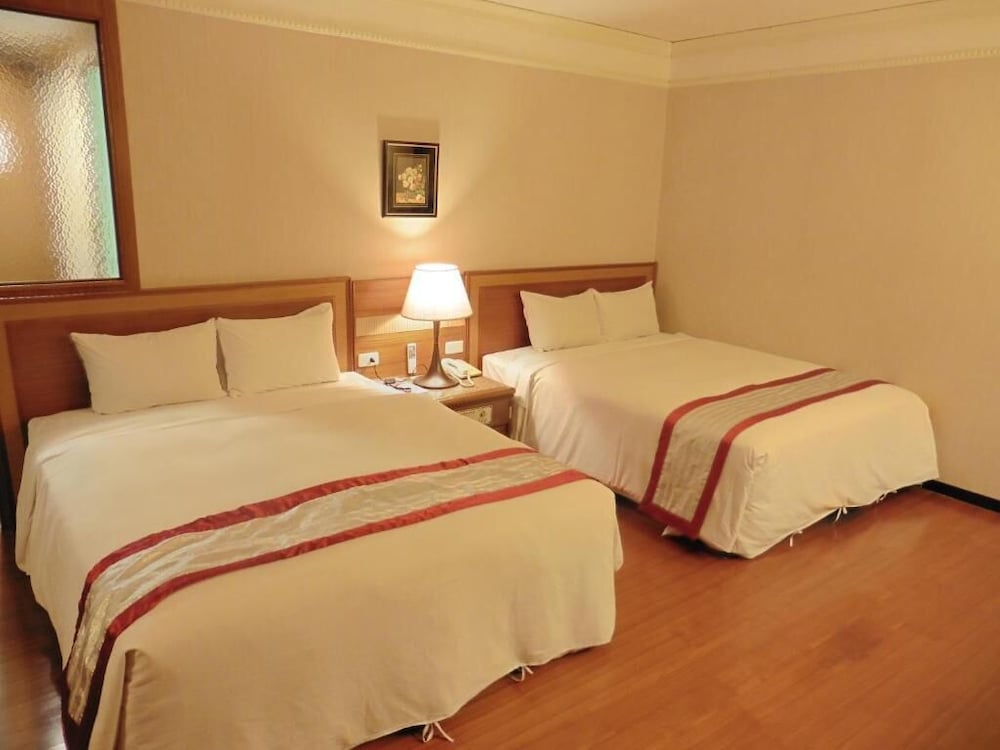 TAPENG BAY HOLIDAY HOTEL 12/52