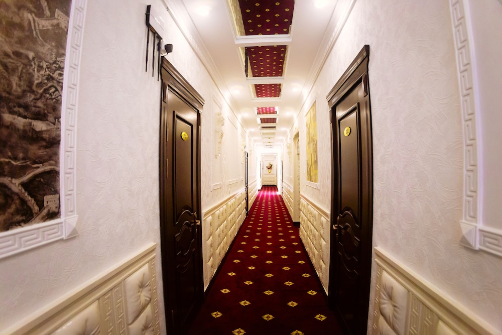 Grand Hotel 34/63