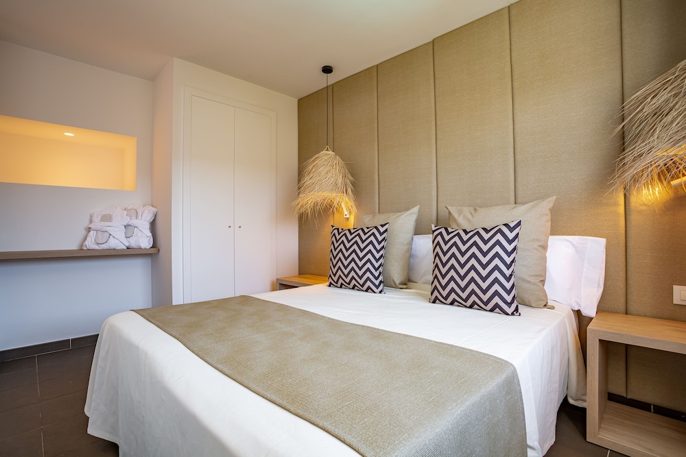 JUNIOR SUITE, SUPERIOR