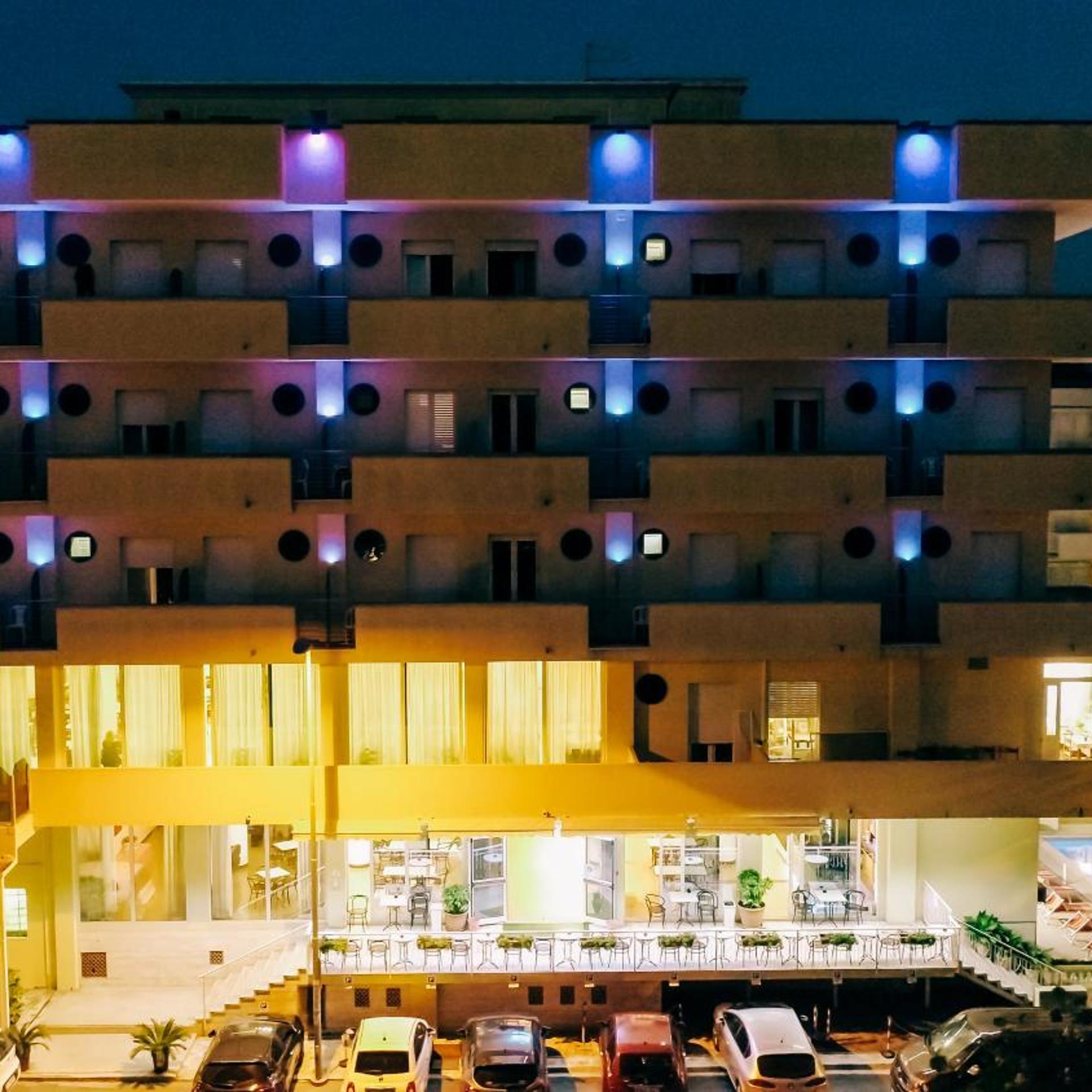 Hotel Beverly 1/49