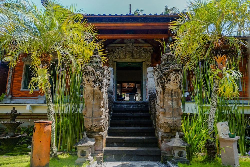 Puri Bagus Candidasa 3/70
