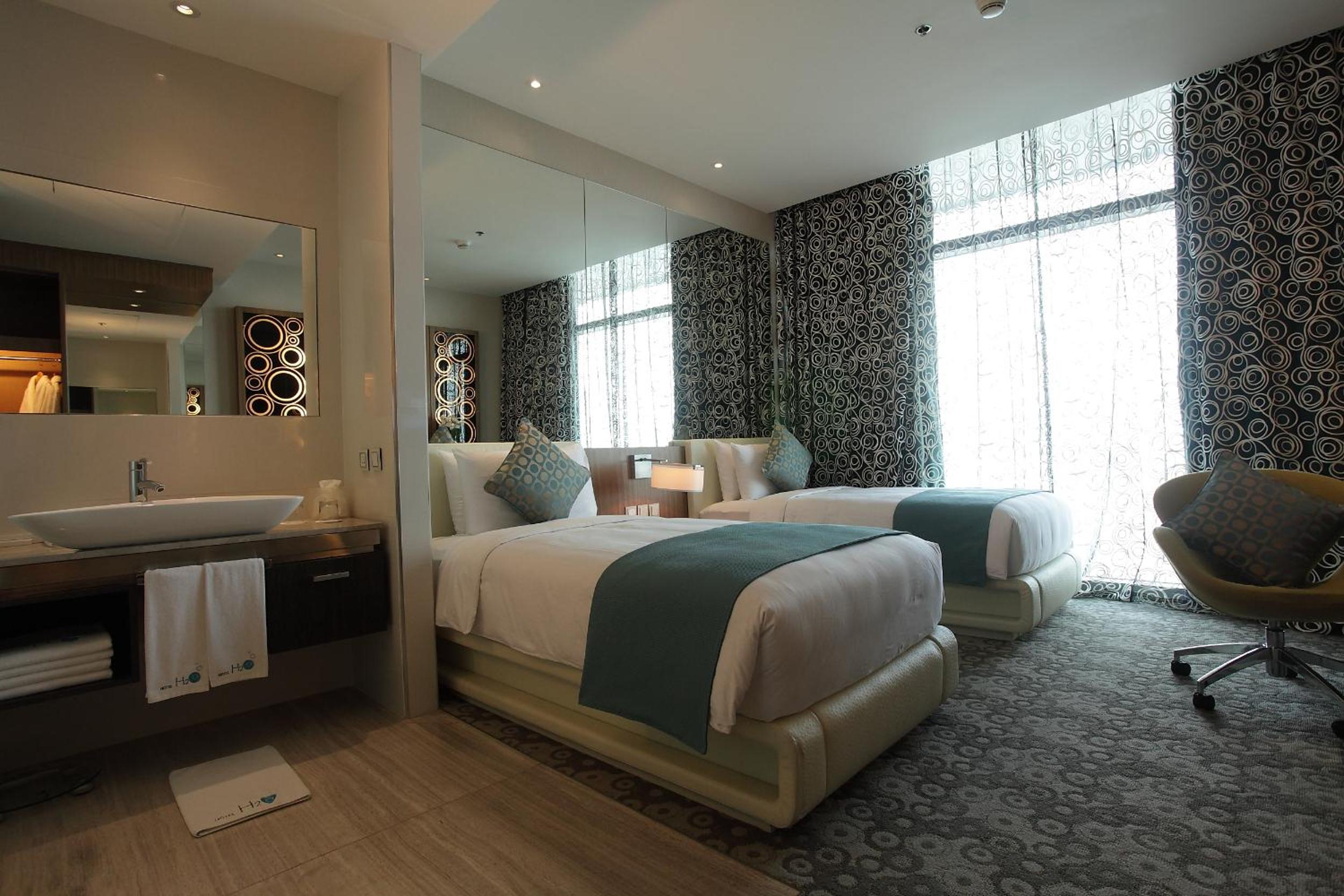 غرفة بسريرين منفصلين بإطلالة، Hotel H2o 6/10