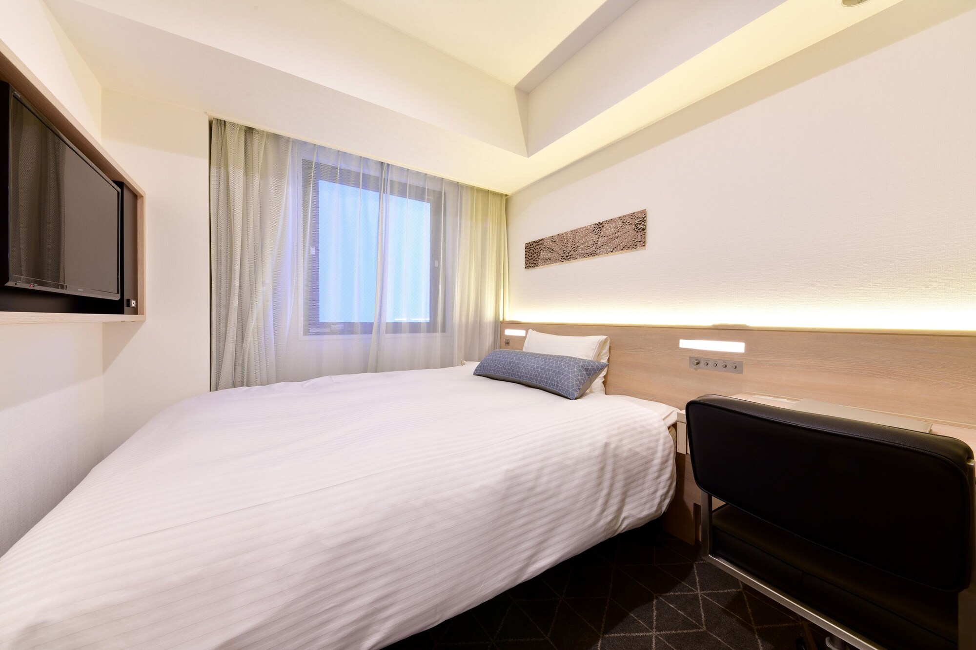 ROOM, DOUBLE BED