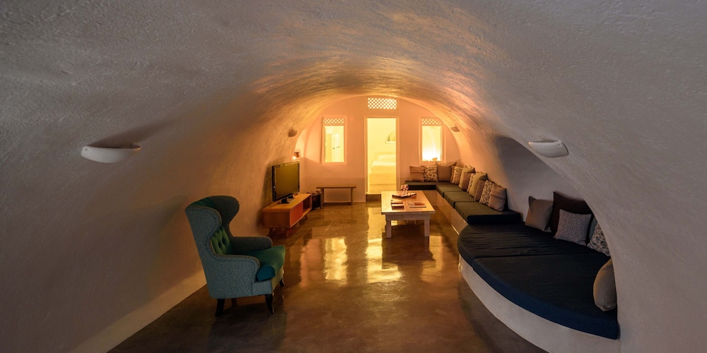 Revelis Villa & Canava 19/50