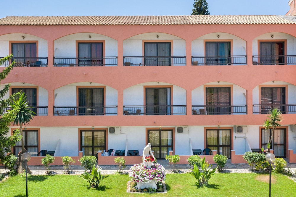 Victoria Hill Hotel in DASSIA