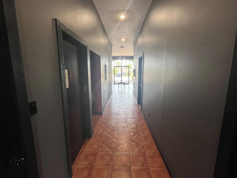 La Posada Inn By OYO Brownsville 7/42