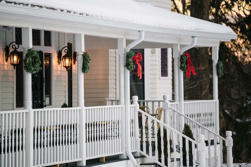 Rookwood Inn 5/50