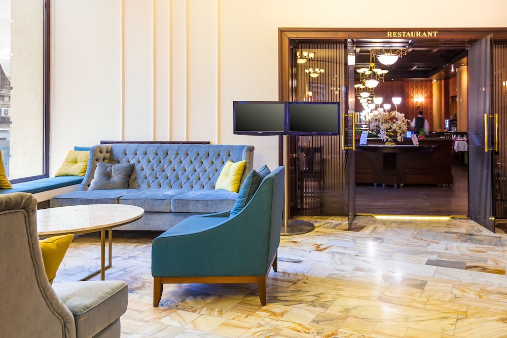 Hotel Capitol 52/55