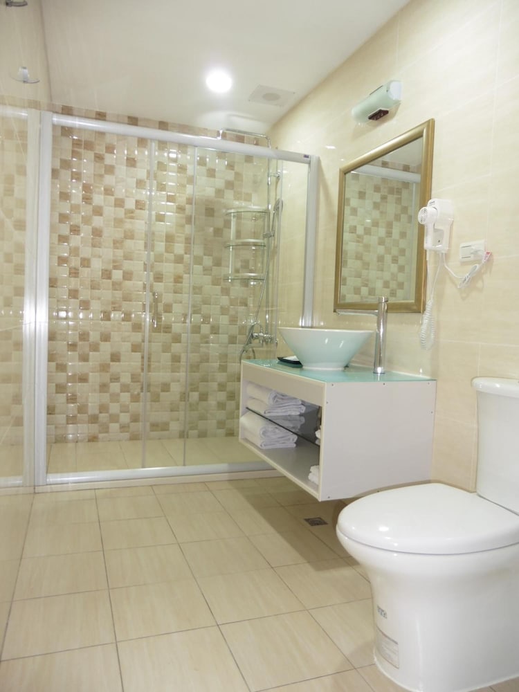 TAPENG BAY HOLIDAY HOTEL 31/52