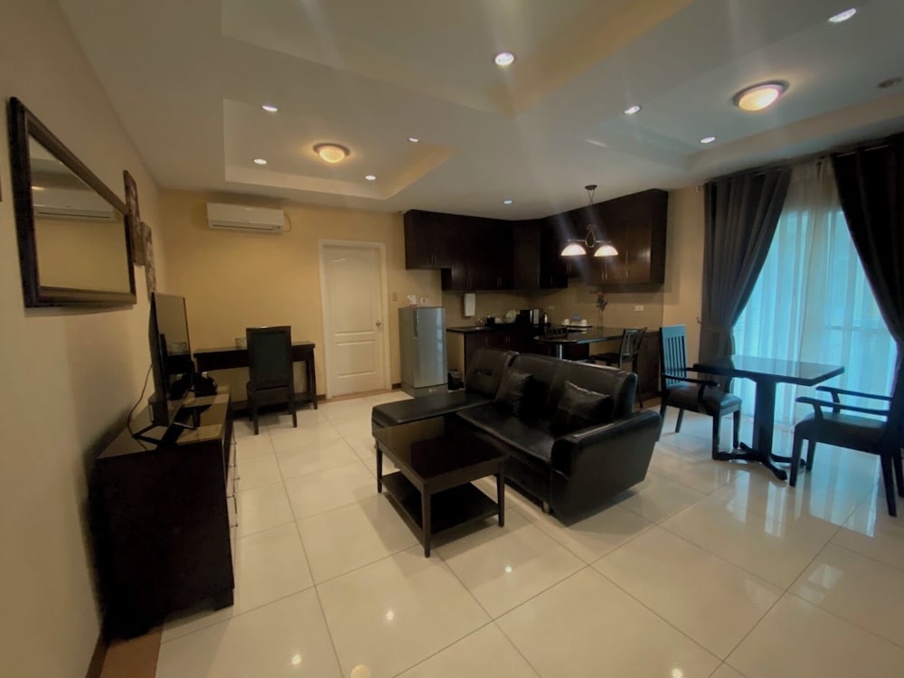 Prism Apartelle Hotel 48/61