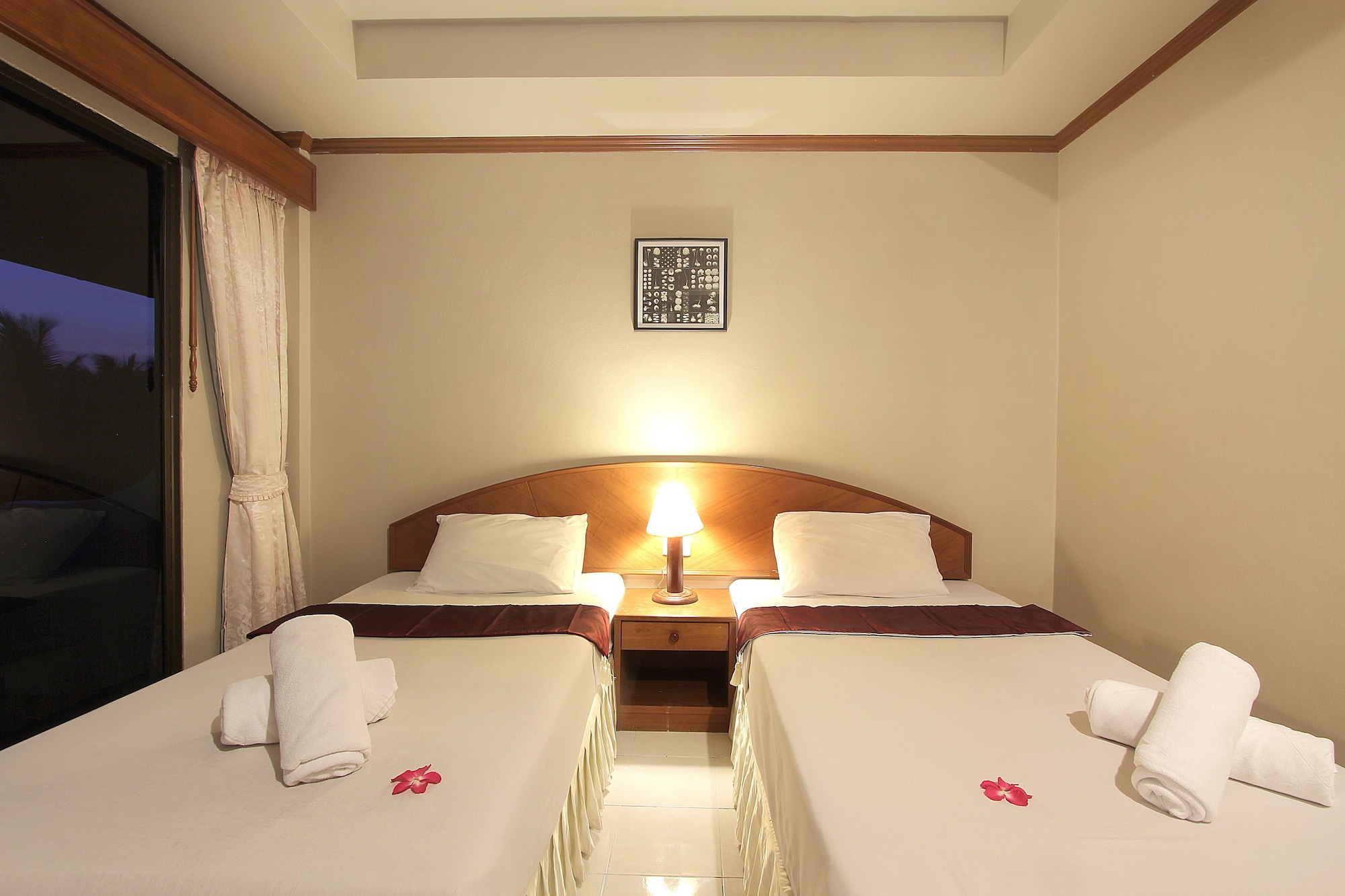 STANDARD, TWIN BEDS