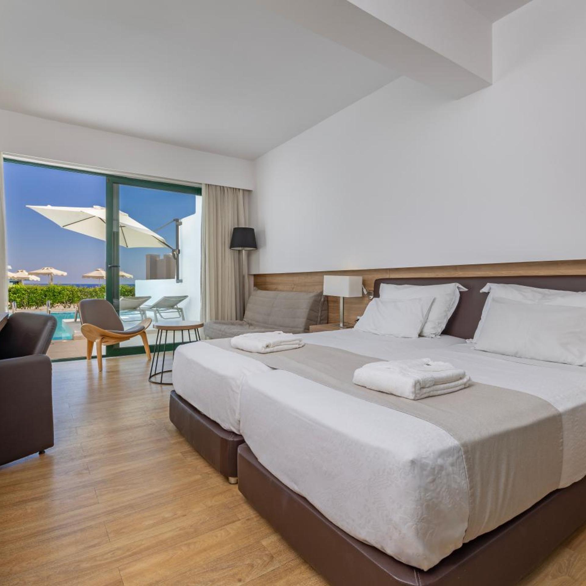 Room, Double or Twin Bed, Pool Access