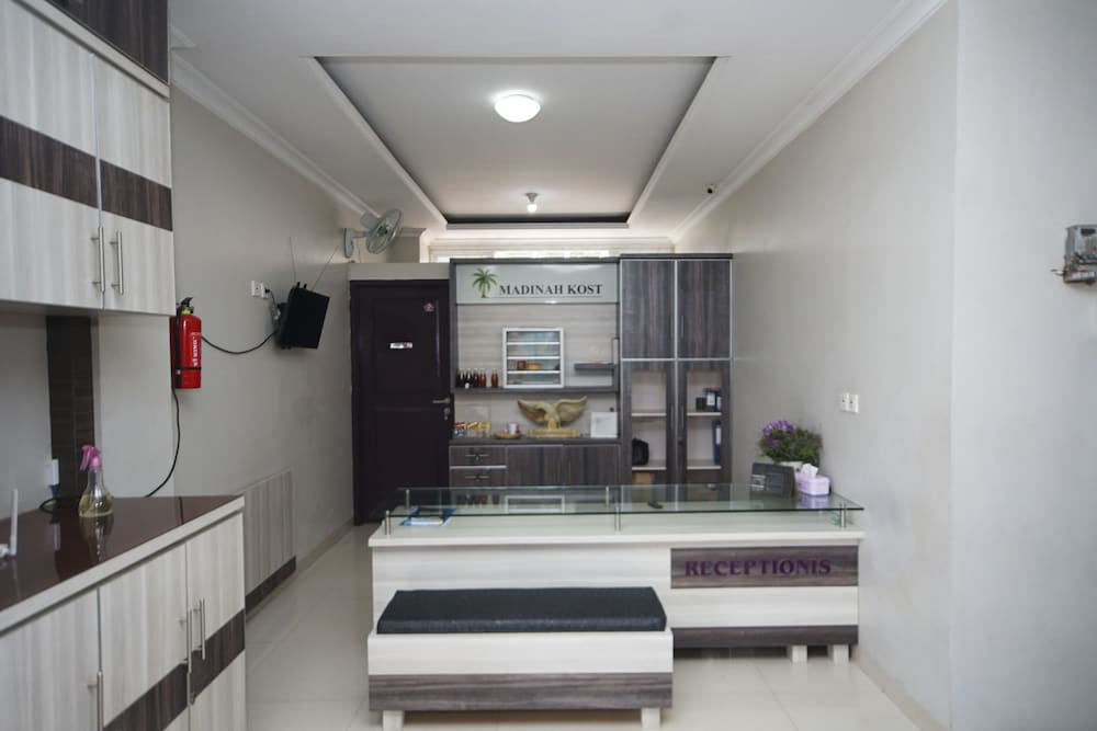 OYO 270 Madinah Residence Syariah 22/26