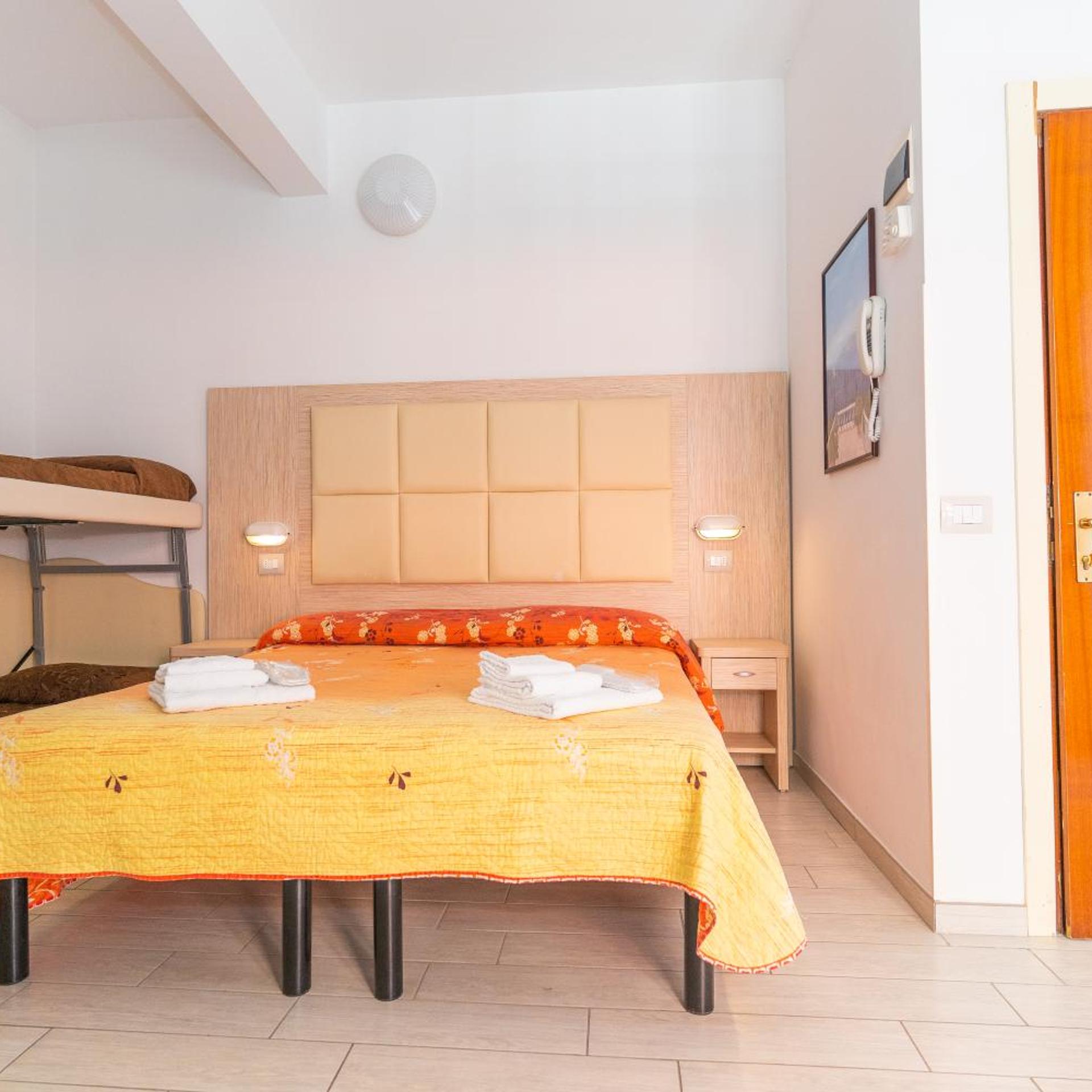 Hotel Croce Del Sud 39/50