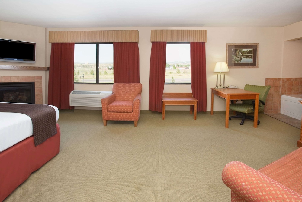 Americinn By Wyndham Laramie Near University Of Wyoming 48/64