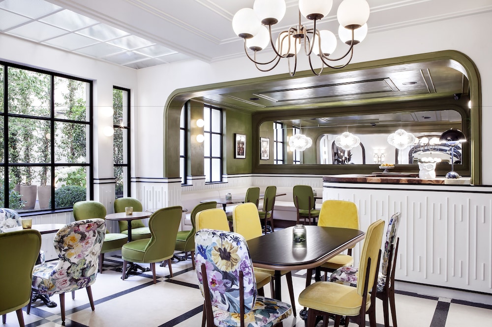 Hotel Bienvenue 44/56