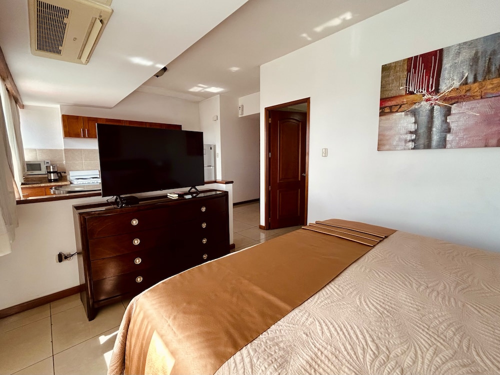 Suites Jardin Imperial 22/63