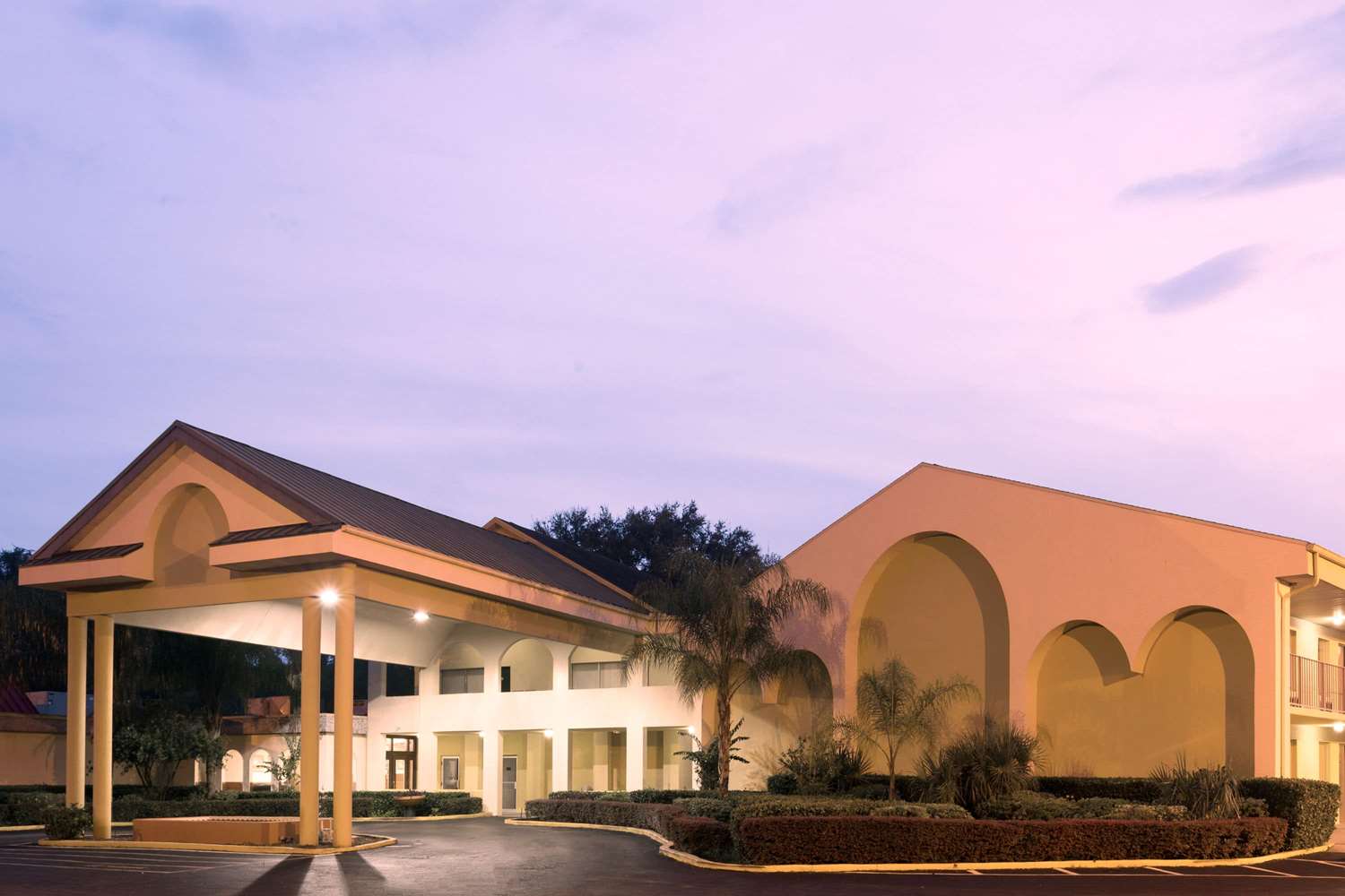 Days Inn by Wyndham Crystal River 4/28