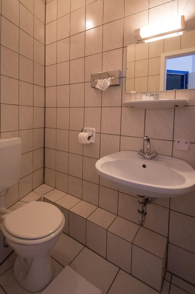Hotel Apex، Hemmingen 48/50
