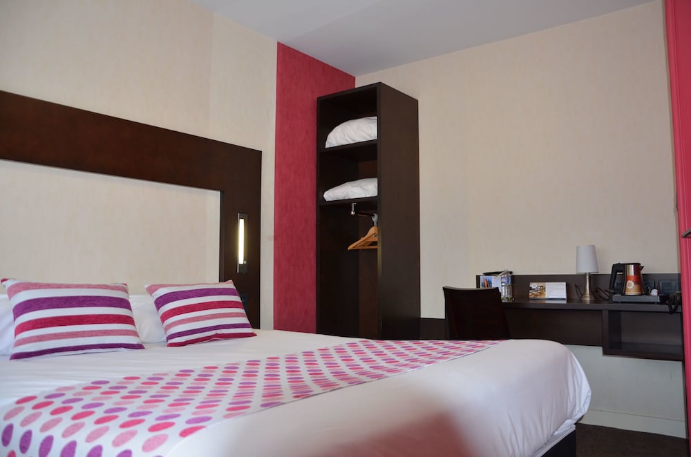Golfe Hotel 4/54