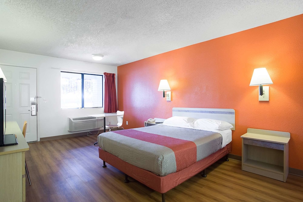 Motel6 Kingman, AZ - Route 66 West 17/43