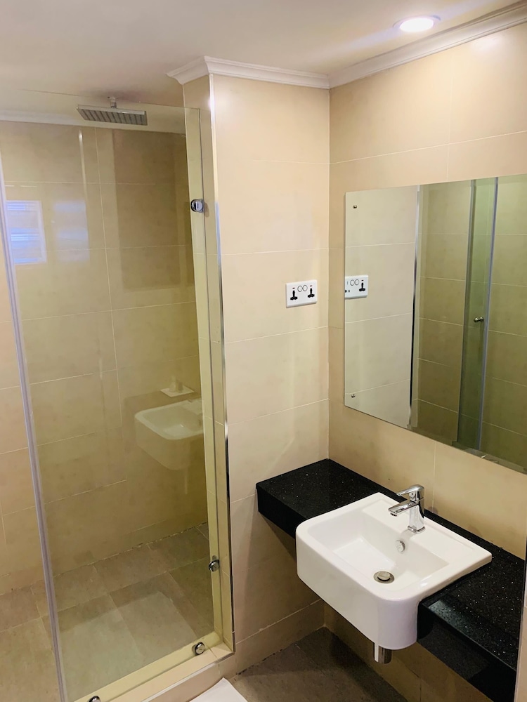 Deluxe, King Bed, Lagoon View، Hotel Bon Voyage 6/6