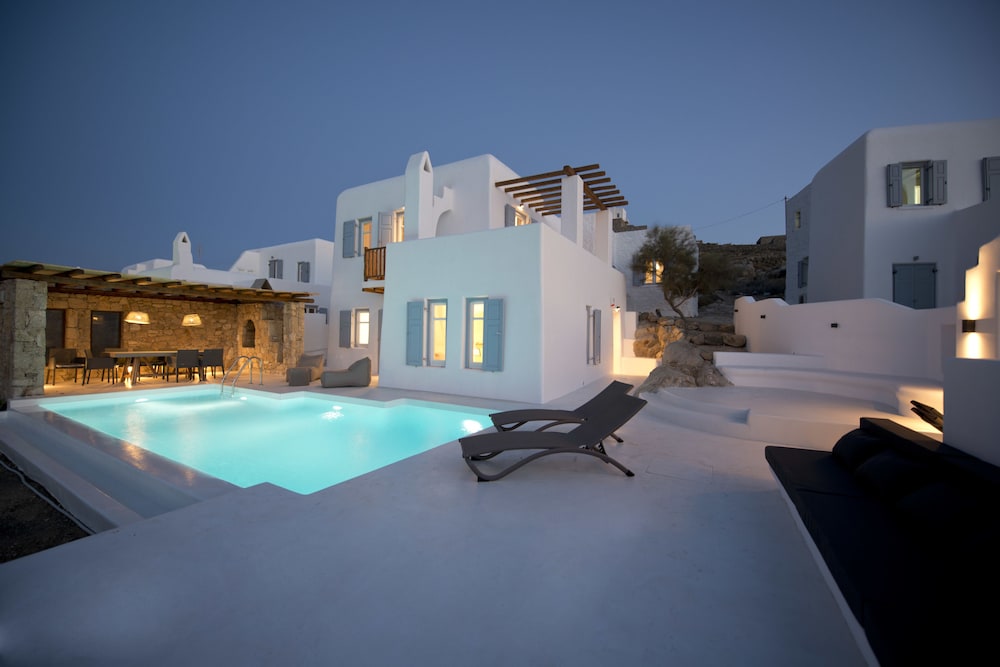 Villa Pearl 18/24