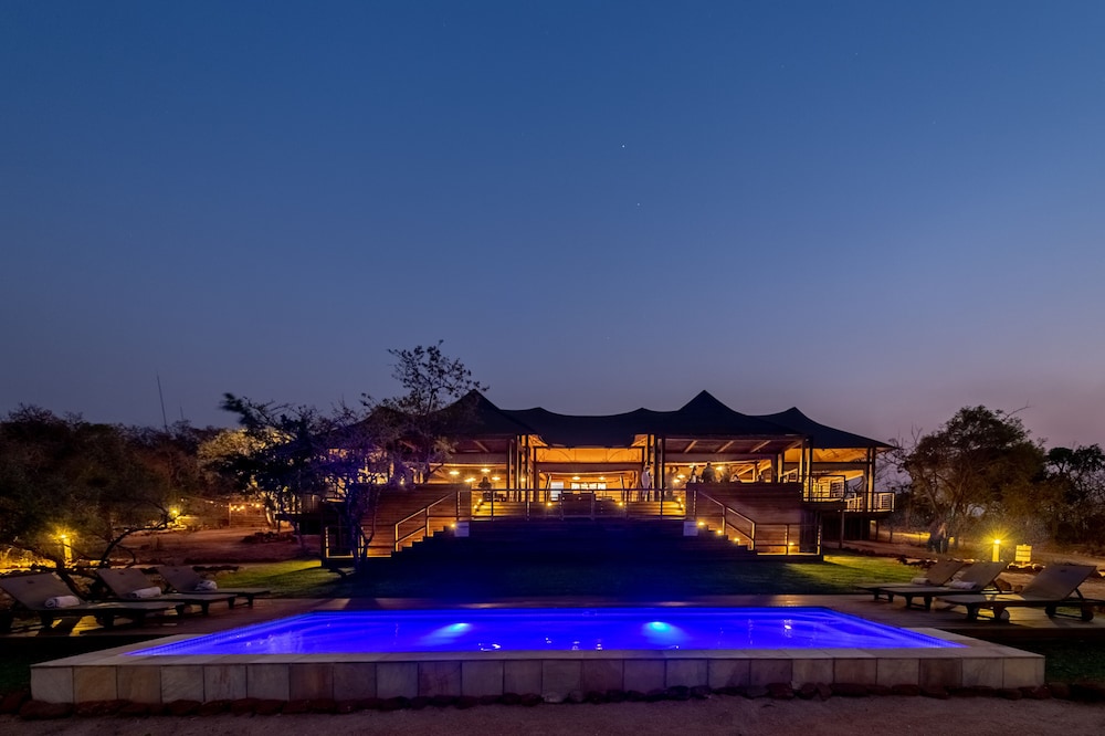 Ndhula Luxury Tented Lodge 4/48