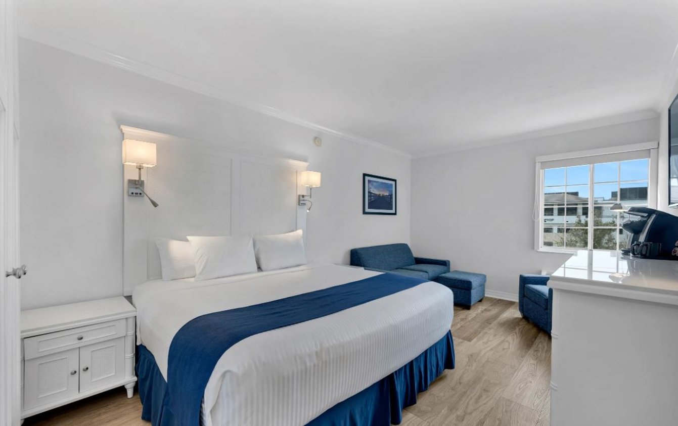 Bayfront Inn 5th Avenue 13/50
