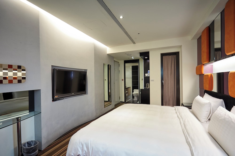 LUXURY, DOUBLE BED, BALCONY