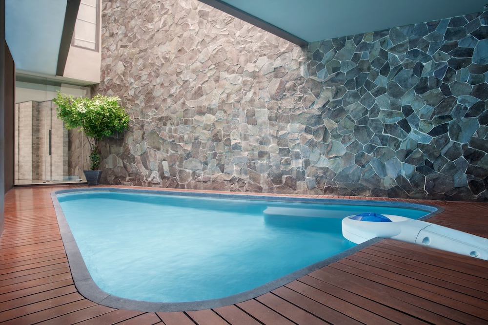 Sawana Suites 17/25
