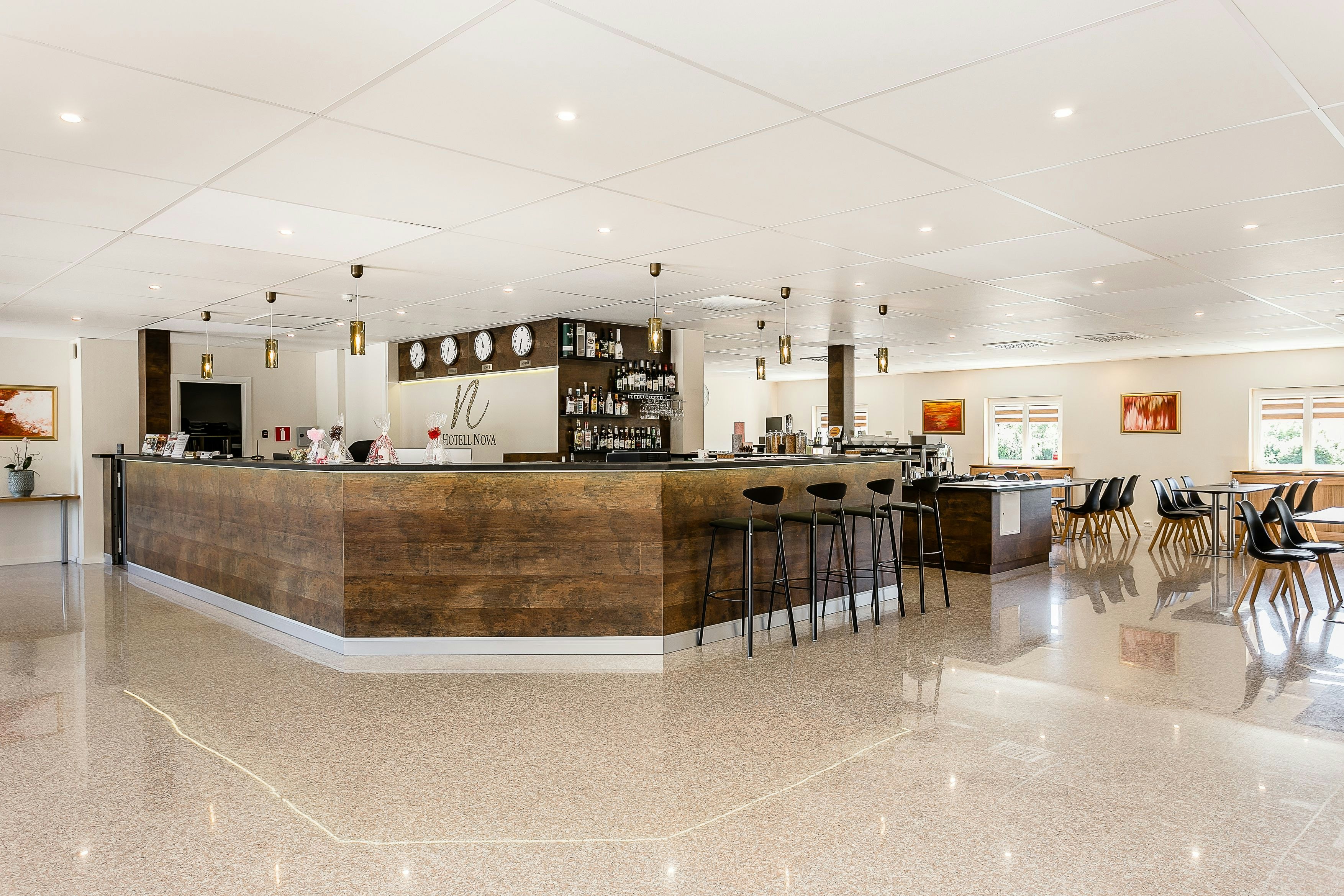 Hotell Nova 6/24