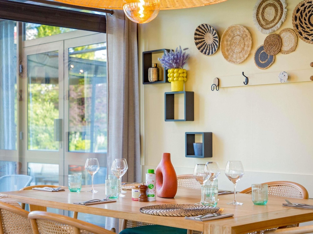Ibis Salon De Provence Sud 38/61