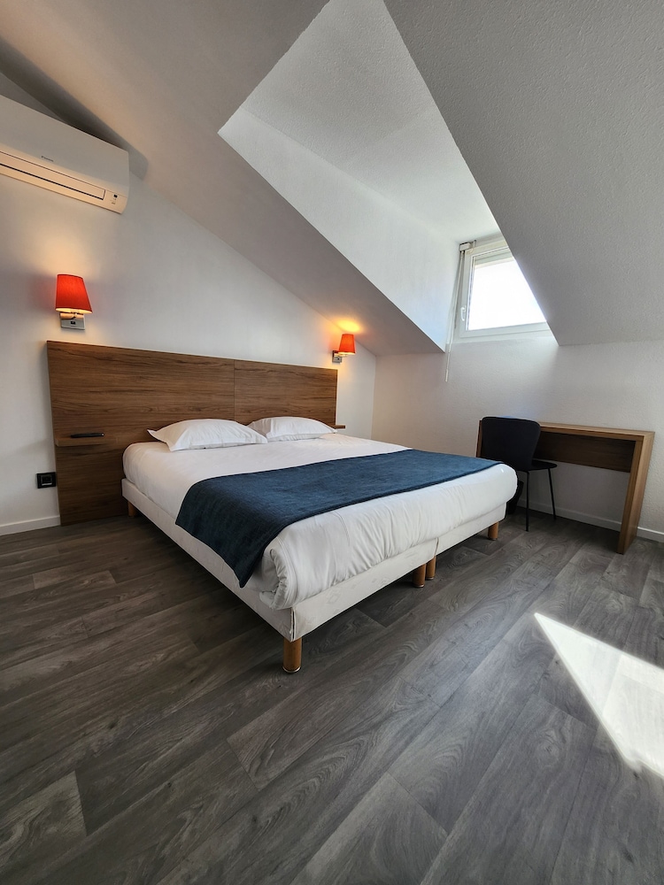 COMFORT, DOUBLE BED