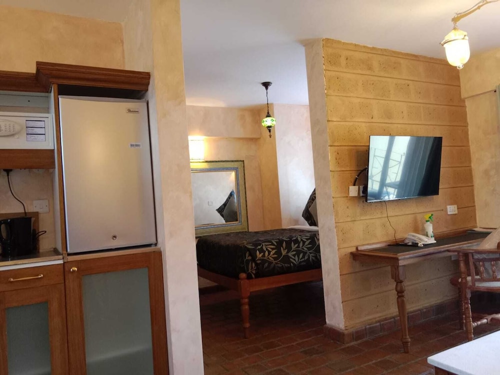 Woodmere Serviced Apartments 25/50