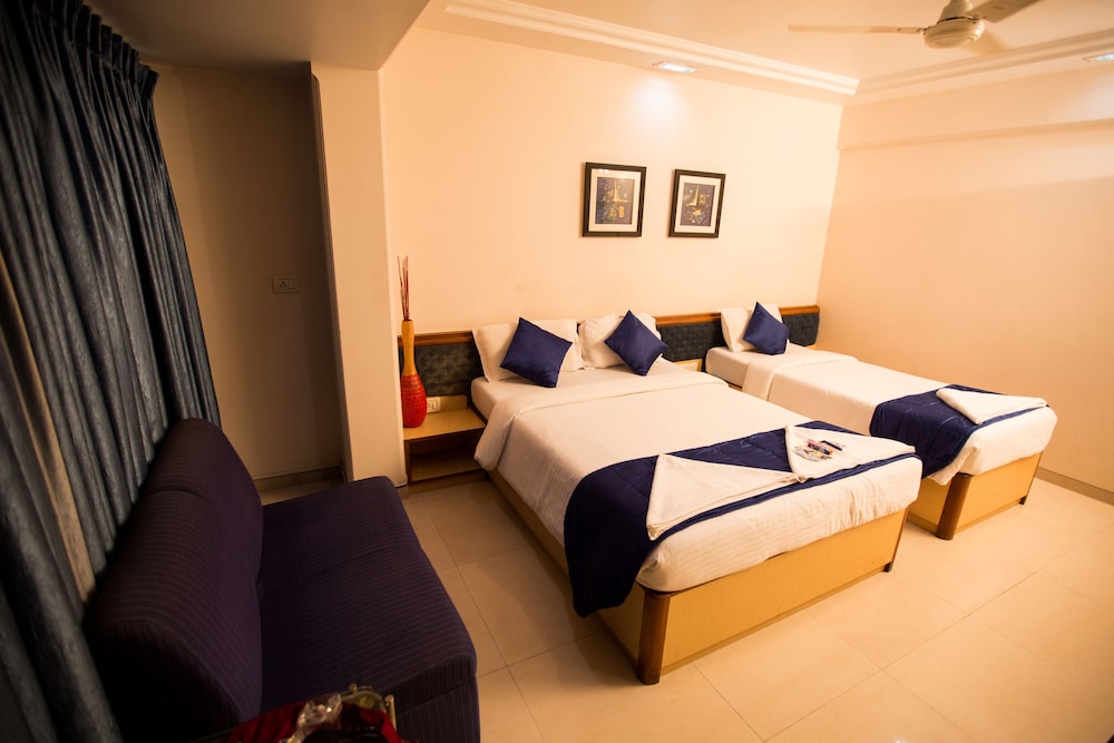 Hotel Ashwin 12/35