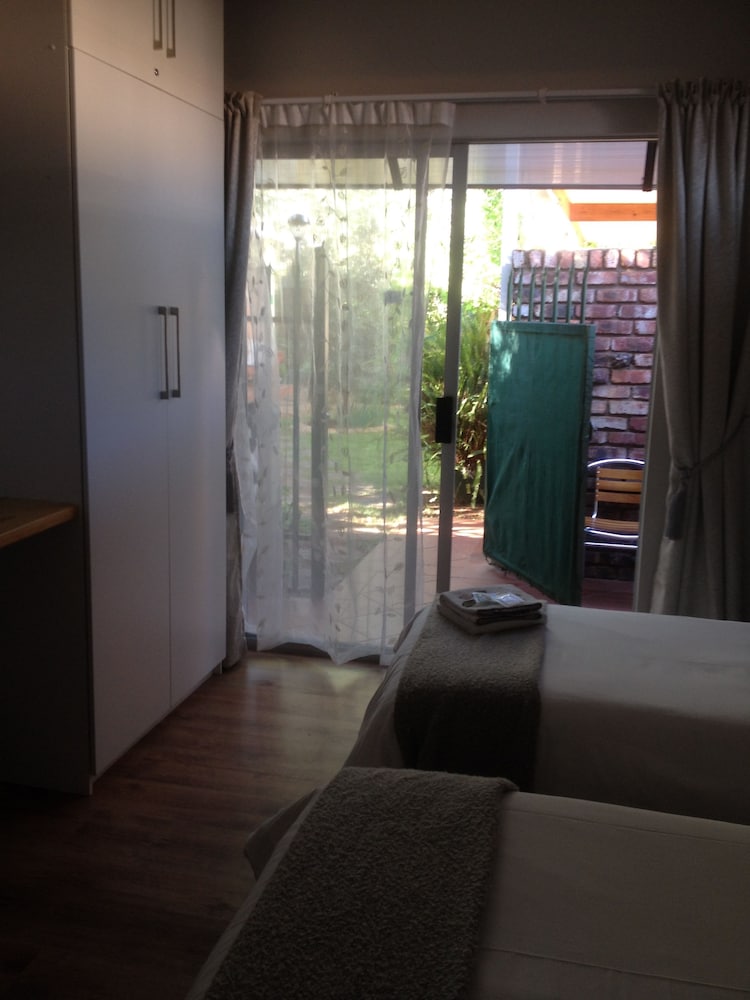 The Nook B&B 18/40