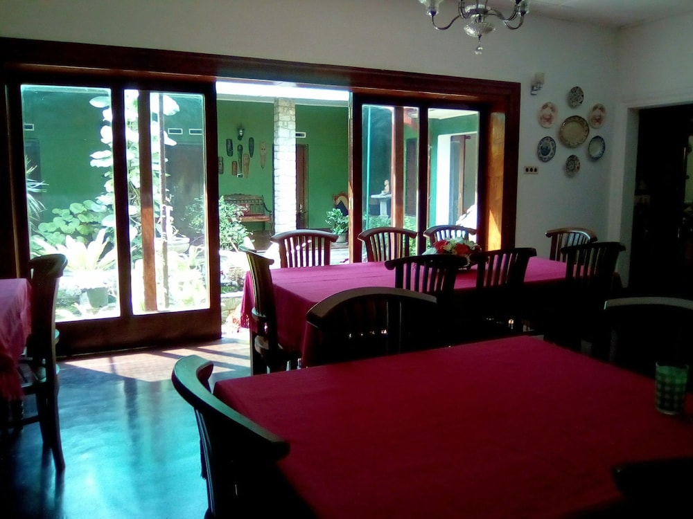 Yalegoda Walauwa Homestay 38/50