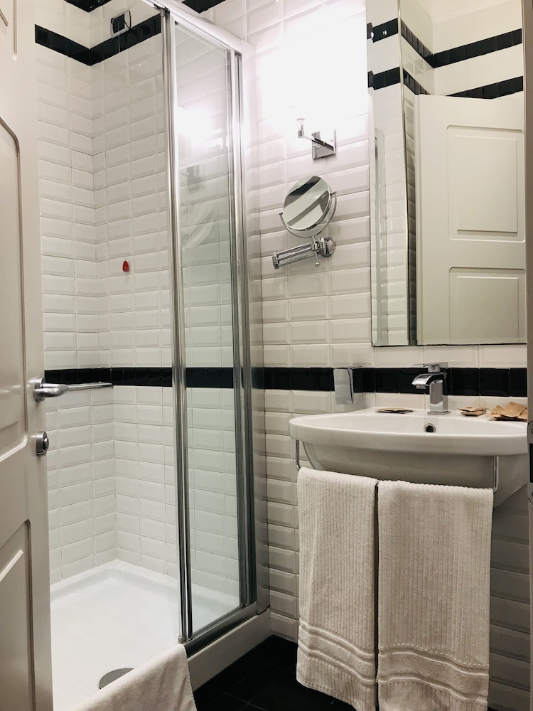 Mdm Luxury Rooms Guest House 46/50