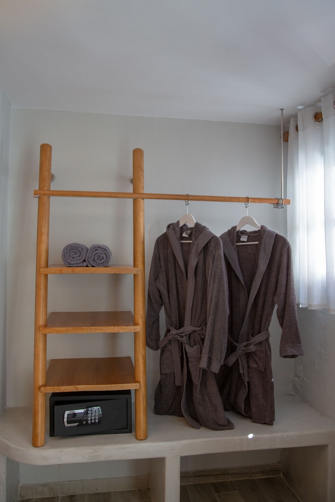 Glykeria Mini Suites 35/59