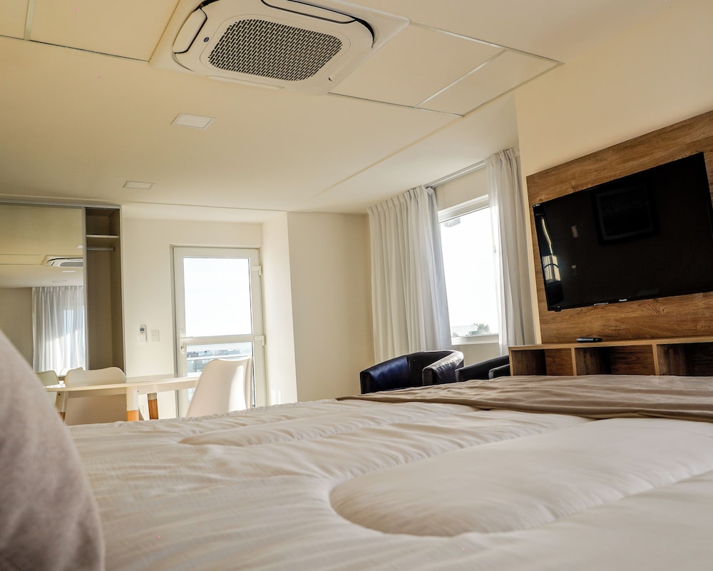 Ramada Residences by Wyndham Puerto Madryn CQ Parry 11/41
