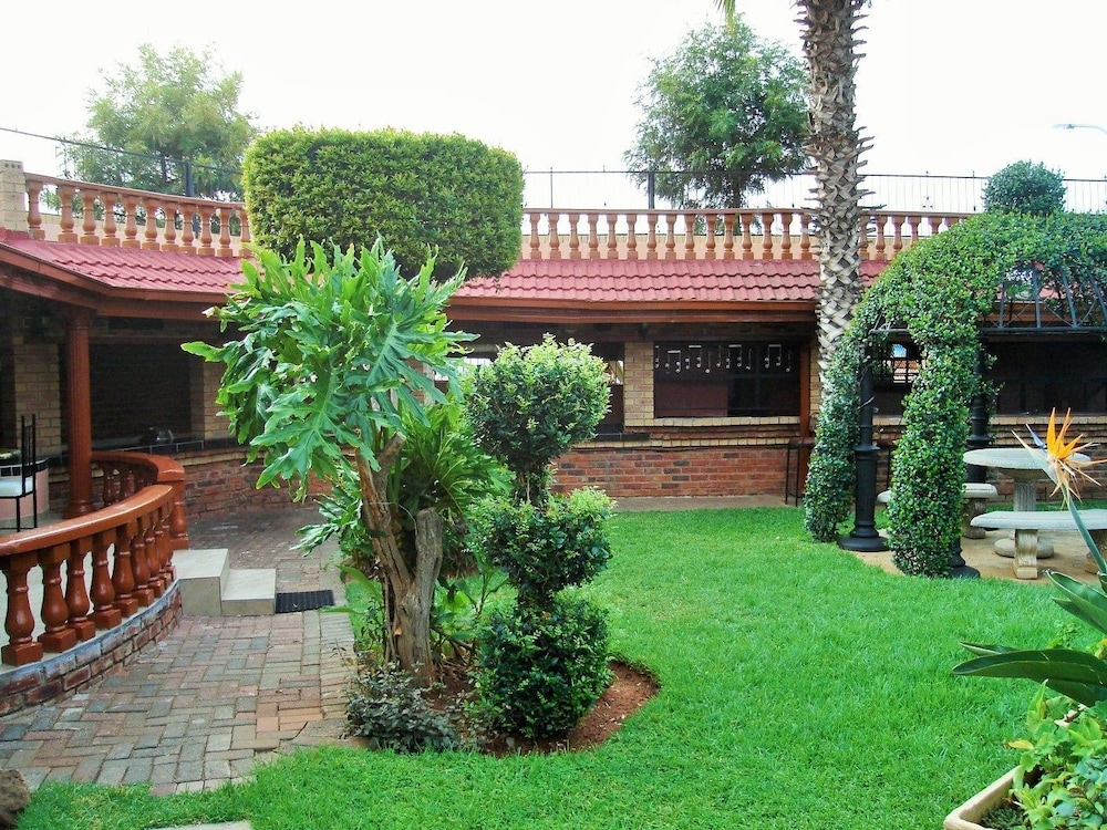 Valley View Guest House 42/46