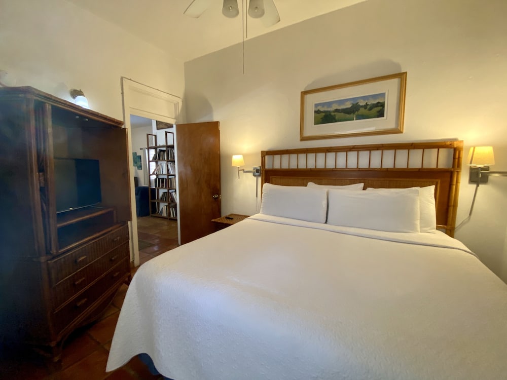 At Wind Chimes Boutique Hotel 13/77